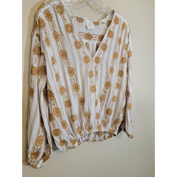 By Together Collection Faux Wrap Embroidered Blouse Top Gold White Size Small - Picture 7 of 10
